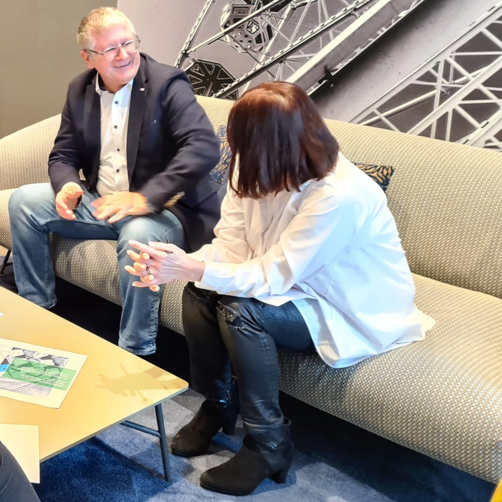 Achrainer und Imping im Gespräch.